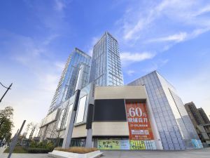 Meet the Creative Design Apartment (Zhonggang Plaza)