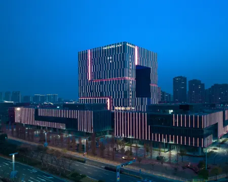 HOME2 SUITES BY HILTON Jingjiang Binjiang New Town فنادق في جينغجيانغ