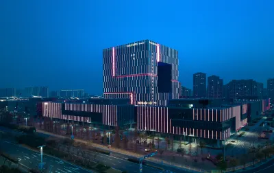 HOME2 SUITES BY HILTON Jingjiang Binjiang New Town Hotels near Ping'anfazhi Park