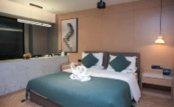 Ronghai Hotel (Shizong County)