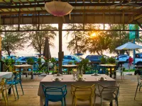 نايا سي ريزورت Hotels near أترس بيتش