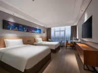 Madison Hotel Qingdao City Center (May Fourth Square) Hoteles cerca de Templo Zhanshan