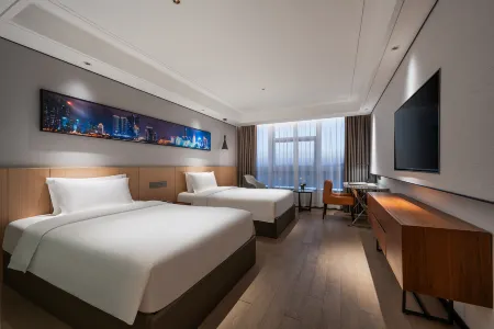 Madison Qingdao City Center