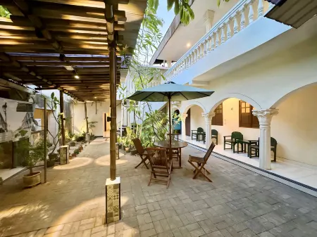 The Raden Patah Heritage Kota Lama Semarang Отели рядом с достопримечательностью «St. Joseph Church (Gedangan Church)»