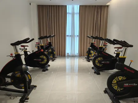 Luodian Mucheng · Banshan Hotel (Luodian Mingzhu Square Branch)