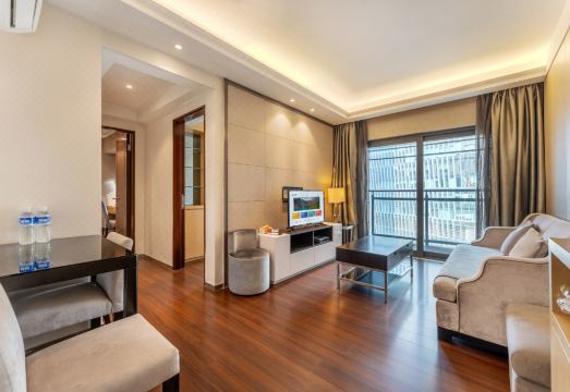 Yujia Apartment (Shenzhen Binhe Shidai) Hotel Overview