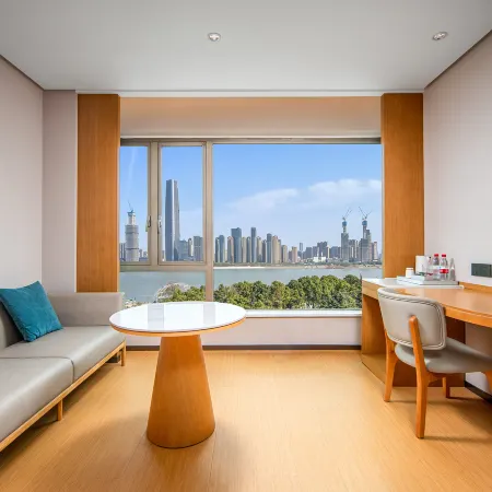 Jiangshe Scenic Hotel (Wuhan Hankou Riverside Lihuangpi Road)