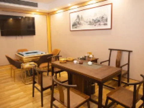 Vienna Hotel Wu Zhou Cen Xi Yu Cai Hotel Hotels in Cenxi