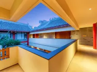 喜坡.SIMPLE精品湯池民宿（東坡水街店） 鄰近岷東生活廣場的酒店