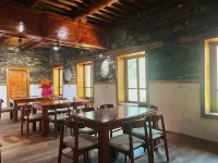 Danba Zhuoke · Huan Shan View Parent-Child Family Resort VILLA Mountain Lodge