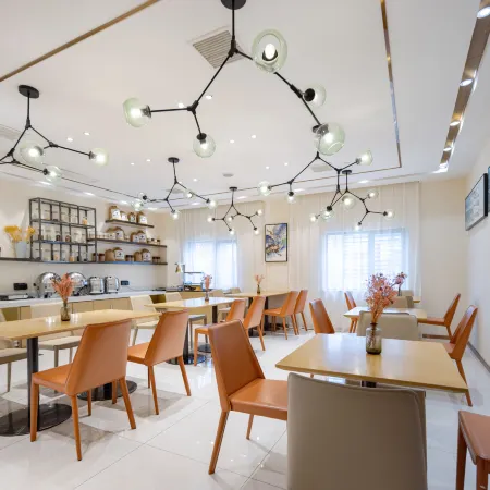 City Comfort Inn (Yingcheng Central Plaza Store)