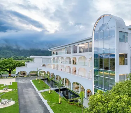 Danxia Impression .Mifeng Homestay Отели в г. Лечан