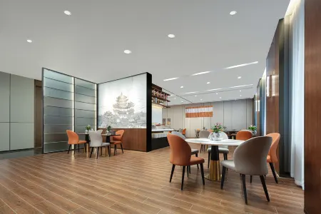 Mövenpick by Accor Binjiang Nanjing Отели рядом с достопримечательностью «Sifang Contemporary Art Museum»