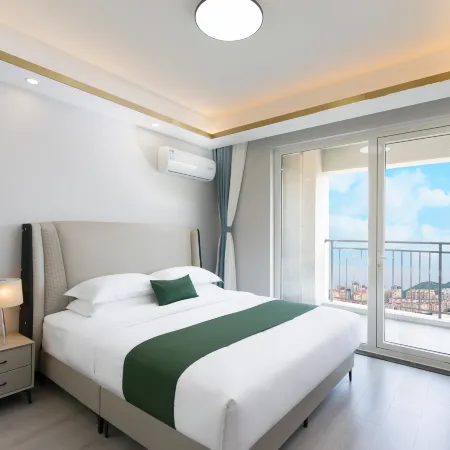 Immersive Resort Hotel (Torch 8th Street International Beach Branch)