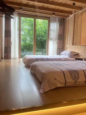 Lijiang Dali Sanjie Homestay Hotels near Dragon Tail Mountain