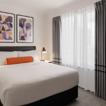 Adina CityLife Auckland Отели рядом с достопримечательностью «Парк Альберт»