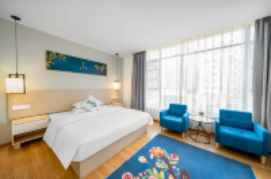 Star & Romantic Hotel (Honghe Water Town Huquan)