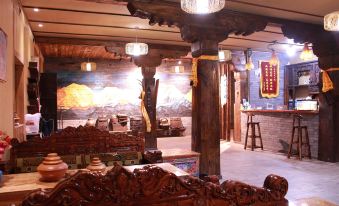 Daocheng Yading Liuyu Starry Sky Flower Sea Courtyard