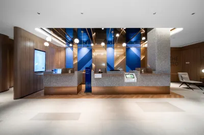 Holiday Inn Express Shanghai Pujiang Lianhang Road Hotel in zona Auxiliary Wharf of Shuitou International Rock City