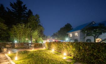 Lushan Zhihong Hotel (Meilu Store, Guling Street, Mount Lushan Scenic Zone)