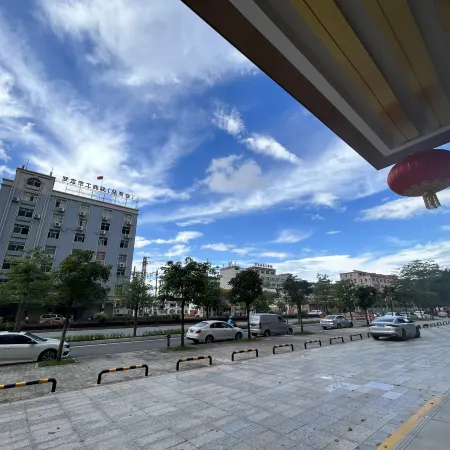 Vienna International Hotel (Guangdong Luoding Xicheng Duhui)