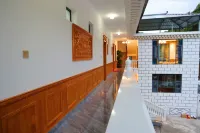 Nuoyangcang Homestay