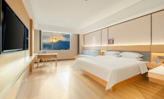 trefoil hotel