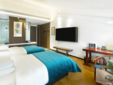 Shengxin Calligraphy and Painting Hotel (Yan'an Wangjiaping Old Site Store) Hotels in Yan'an