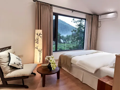 Lushan Muyuxu Homestay (Lushan Scenic Area Dishuidong Branch)
