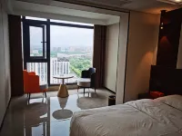 Yashe Light Luxury Hotel
