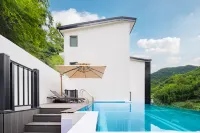 Qing ink Tea Garden pleasant color designer air infinity pool mountain luxury beauty night