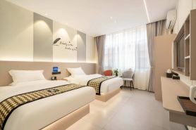 Maitreya Mantu Hot Spring Homestay (Huquan Ecological Park Branch)