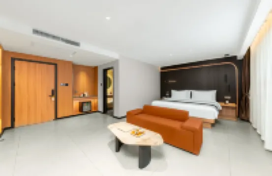 太原水悦柏林酒店（北中環街天美杉杉奧特萊斯店）