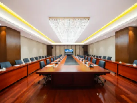 Hebi Yingbin Garden Hotel (Hebi East High-speed Railway Station) Hotels in Hebi