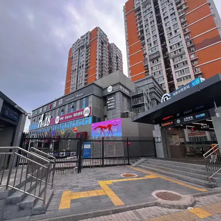 Dequan Luxury Hotel (Wangjingqiao, National Exhibition Center)