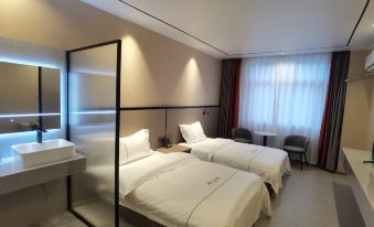 Gongshan Jixiang Business Hotel