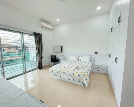 4BDR Double storey homestay Yong Peng, FreeParking Hotels in Yong Peng