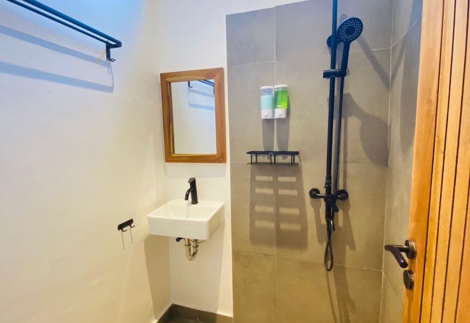 더 컨피덴셜 정원 풍경