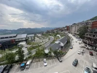 西江拾光小築·微閒居民宿（西門遊客服務中心店） - 停車場