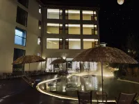 Yuntu Tanggu Hot Spring Resort Hotel - piscina