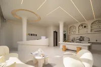 Wanning Liji Keshui Minshuku (Shenzhou Station Wangfujing Duty-Free Port Store)