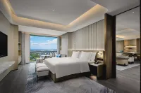 Crowne Plaza Kunshan East Hotels near Kunshan Gymnasium