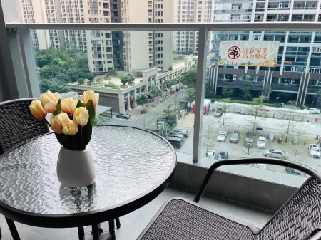 Monsoon Select Apartment (Zhongshan Poly Plaza)