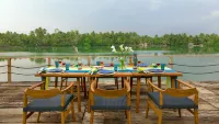 33 Lake Terrace - breakfast