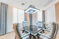 Yangxin Jiulonghui Hotel (Lianhuahu Park) Hotels in Yangxin