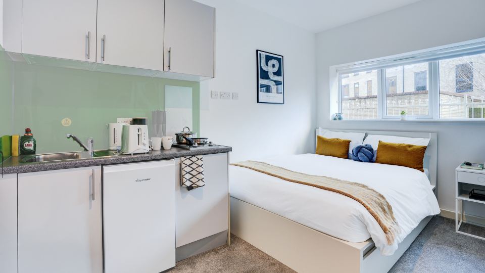 Kingston Luxe Suites Riverside Apartment Belvilla