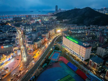 CYTS Shanshui Trends Hotel (Dalian Xinghai Park DUFE) Отели рядом с достопримечательностью «Dalian University of Technology»