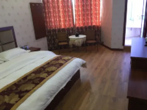 Xiangrui Business Hotel Hotels near Yidu Flower Sea