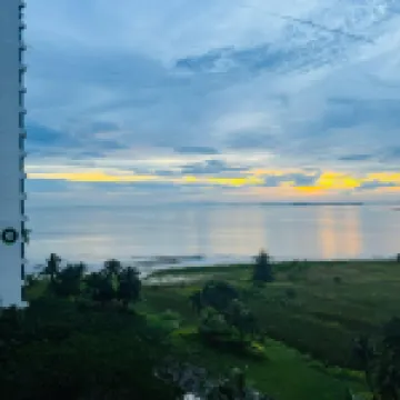 Seaview 2B1R 6pax Condo Forest City 4D-905