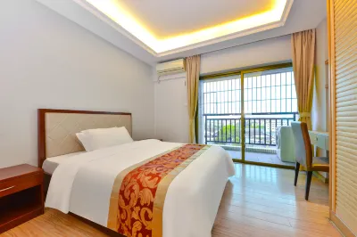 Four Seasons Huapan International Hotel